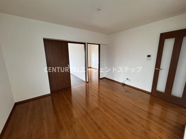 TSグランデ恒久中央　リビング　