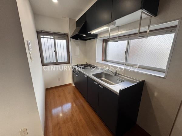 TSグランデ恒久中央　キッチン　