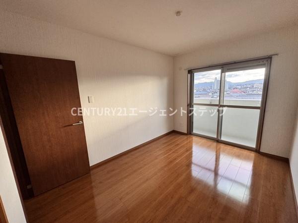 TSグランデ恒久中央　洋室　