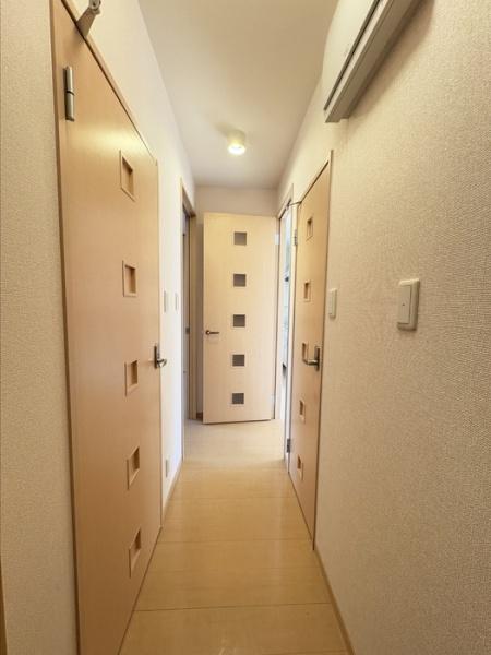 ルミエール神宮 2棟　玄関　