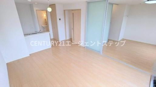 パーク神宮西A　リビング　