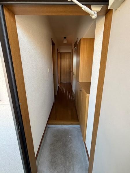 　玄関　