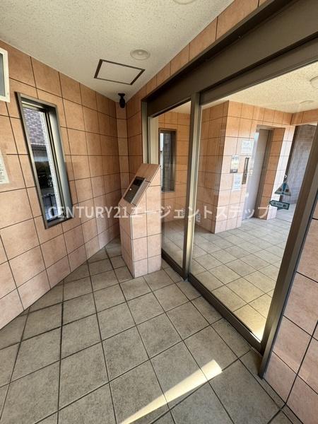 　エントランス　駐輪場