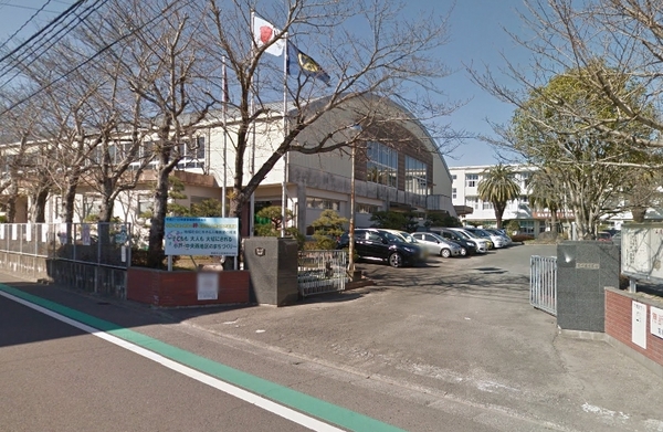 　宮崎市立宮崎西中学校（中学校）／1743m　