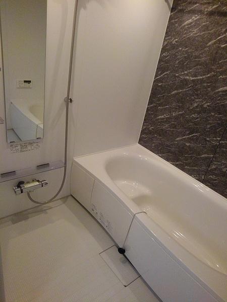 ラ・メゾン　バス　