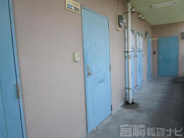 ビュークレイン1　玄関　