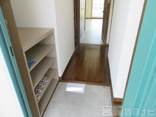 ビュークレイン1　玄関　