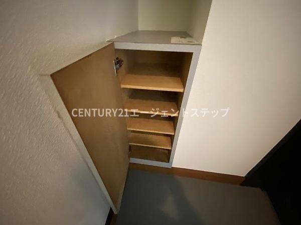 　収納　シューズボックス