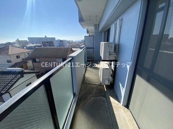 　バルコニー　
