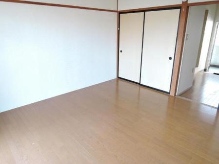 フジタ正手ハイツ　洋室　