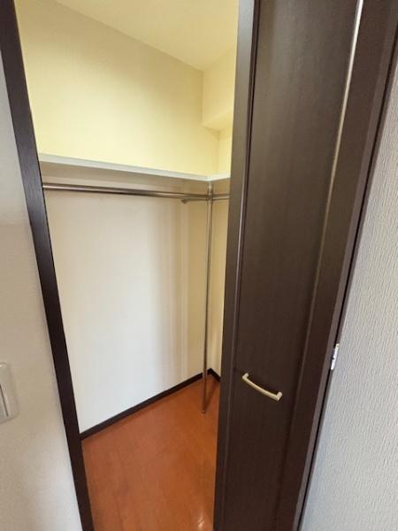 エイルマンション西池町　収納　