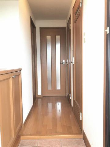 　玄関　