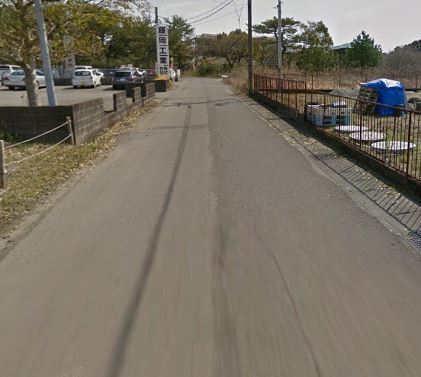 　前面道路含む現地写真　