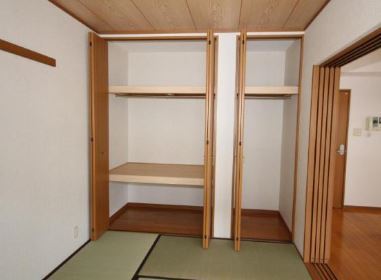 グランド新城　収納　