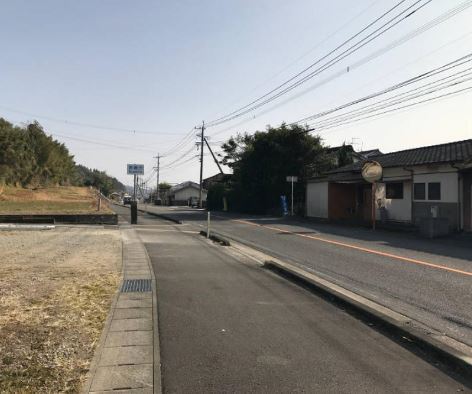 　前面道路含む現地写真　