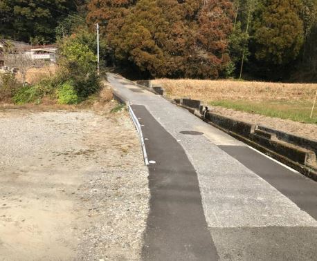 　前面道路含む現地写真　