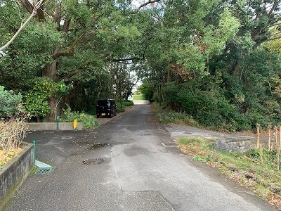 　前面道路含む現地写真　