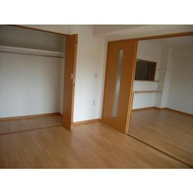 リアン花ヶ島 洋室 キッチン リアン花ヶ島 洋室 キッチン