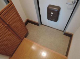 ブルージュハイム　玄関　