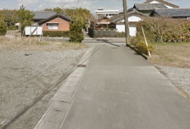 　前面道路含む現地写真　