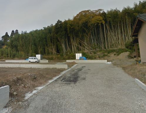 　前面道路含む現地写真　