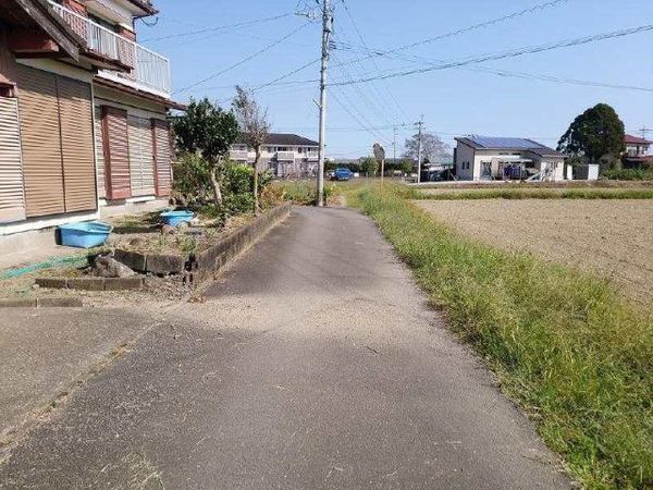 　前面道路含む現地写真　