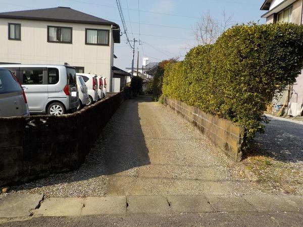 　前面道路含む現地写真　