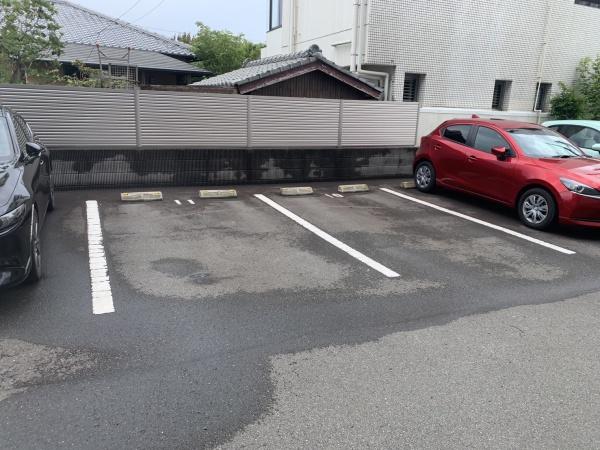 アルテマイスター堀川　駐車場　