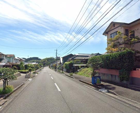 　前面道路含む現地写真　