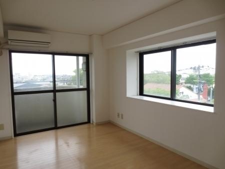 ダブルドアズ　寝室　