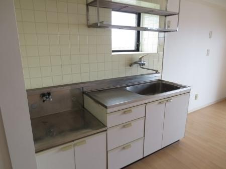 ダブルドアズ　キッチン　