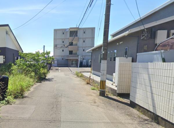 　前面道路含む現地写真　