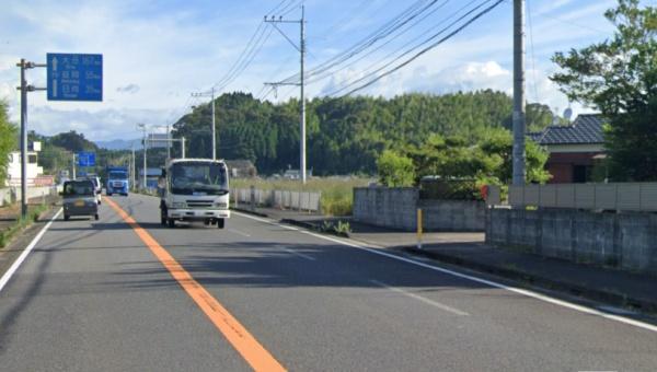 　前面道路含む現地写真　