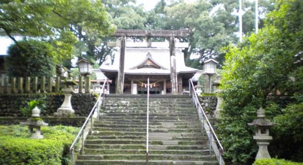 　都萬神社（レジャー・観光）／1181m　