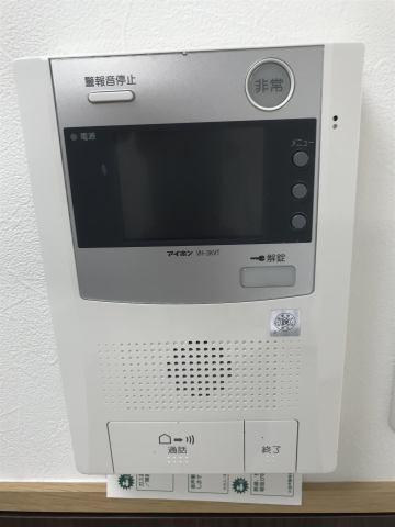オーシャンハイツ弐番館　玄関　TVインターホン