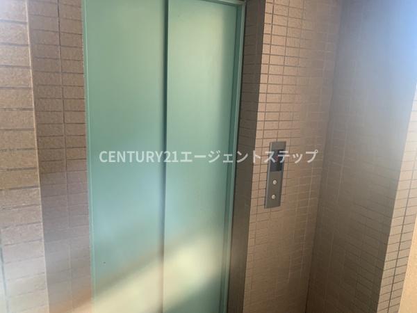 グリーンフィールド　エントランス　