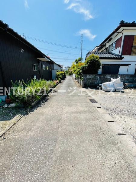 　前面道路含む現地写真　