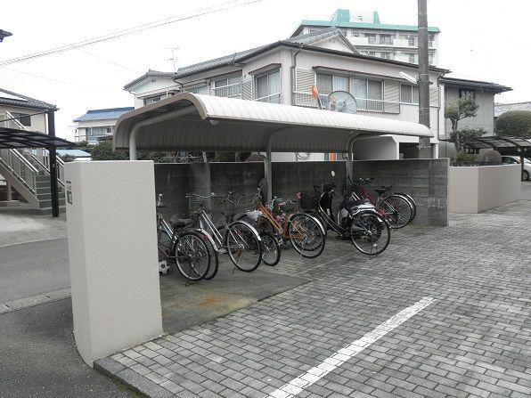 ファミールあおきA　エントランス　