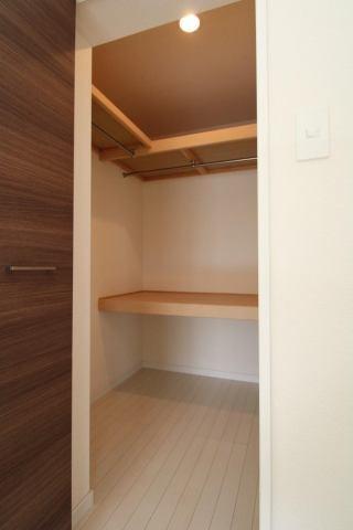 ローズマリーＢ　収納　