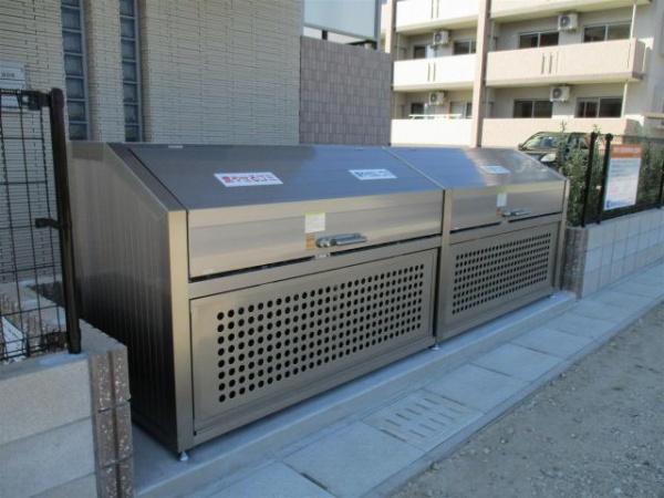 ローズマリーＢ　エントランス　