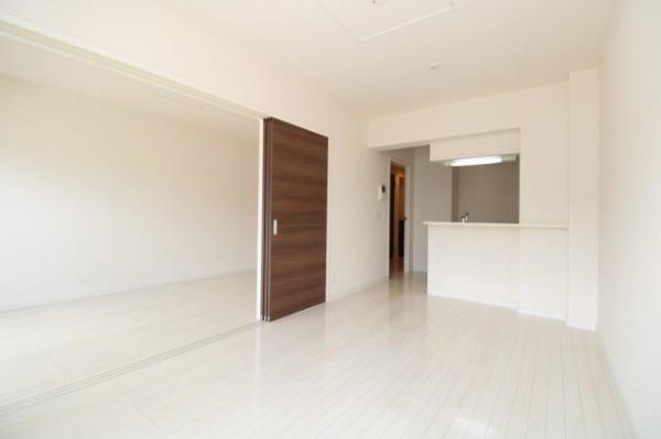 ローズマリーＢ　リビング　