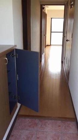 　玄関　