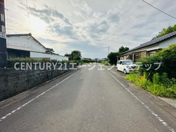 　前面道路含む現地写真　