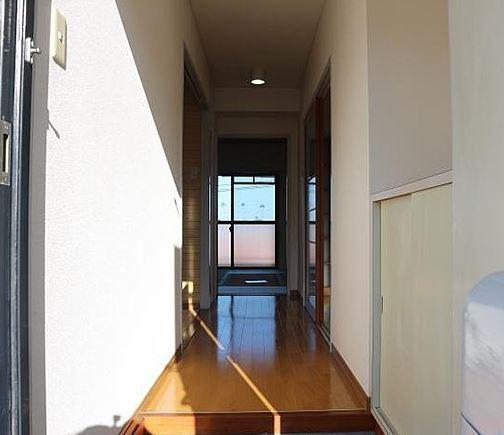 　玄関　