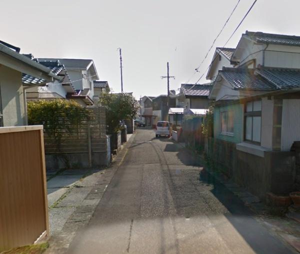 　前面道路含む現地写真　