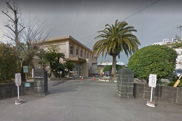 　宮崎市立倉岡小学校（小学校）／2438m　