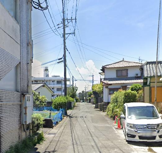 　前面道路含む現地写真　