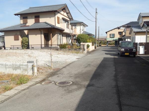 　前面道路含む現地写真　