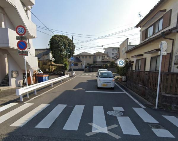 　前面道路含む現地写真　