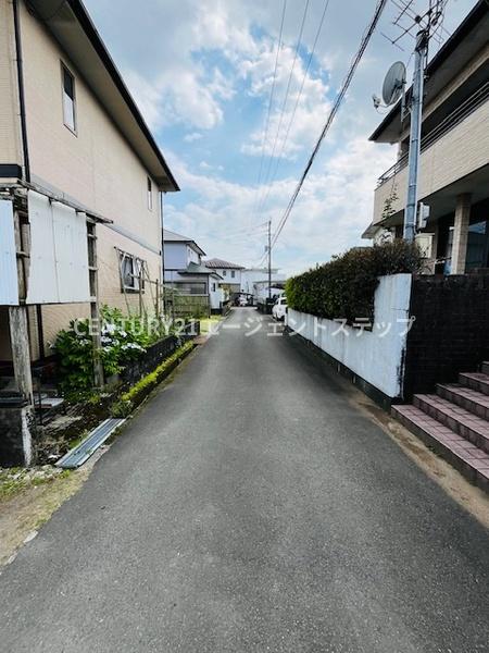 　前面道路含む現地写真　